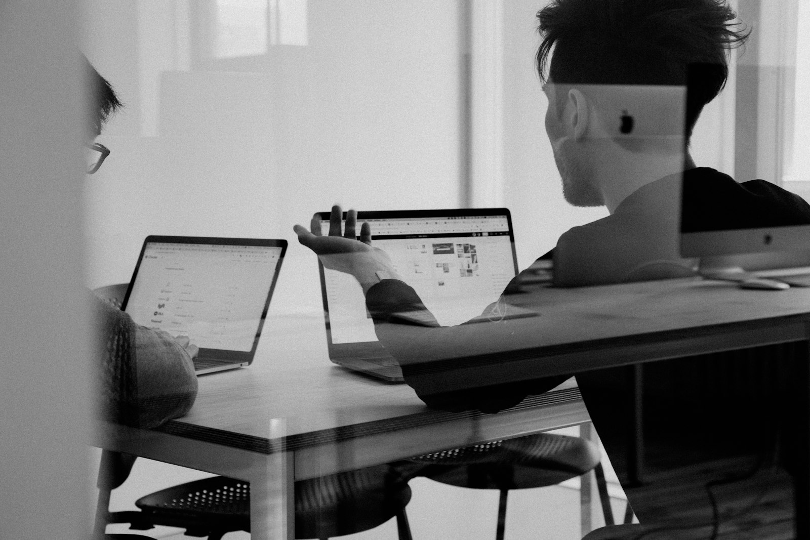 Strategi landing page bisnis untuk meningkatkan leads dan conversion